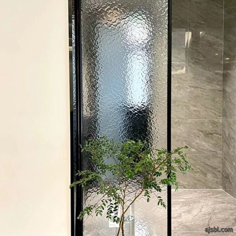 钢化玻璃的抗冲击测试标准是什么？
